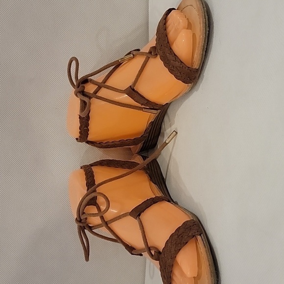 STEVE MADDEN BROWN STRAPPY‎ SANDALS (sz 7) - Picture 4 of 6